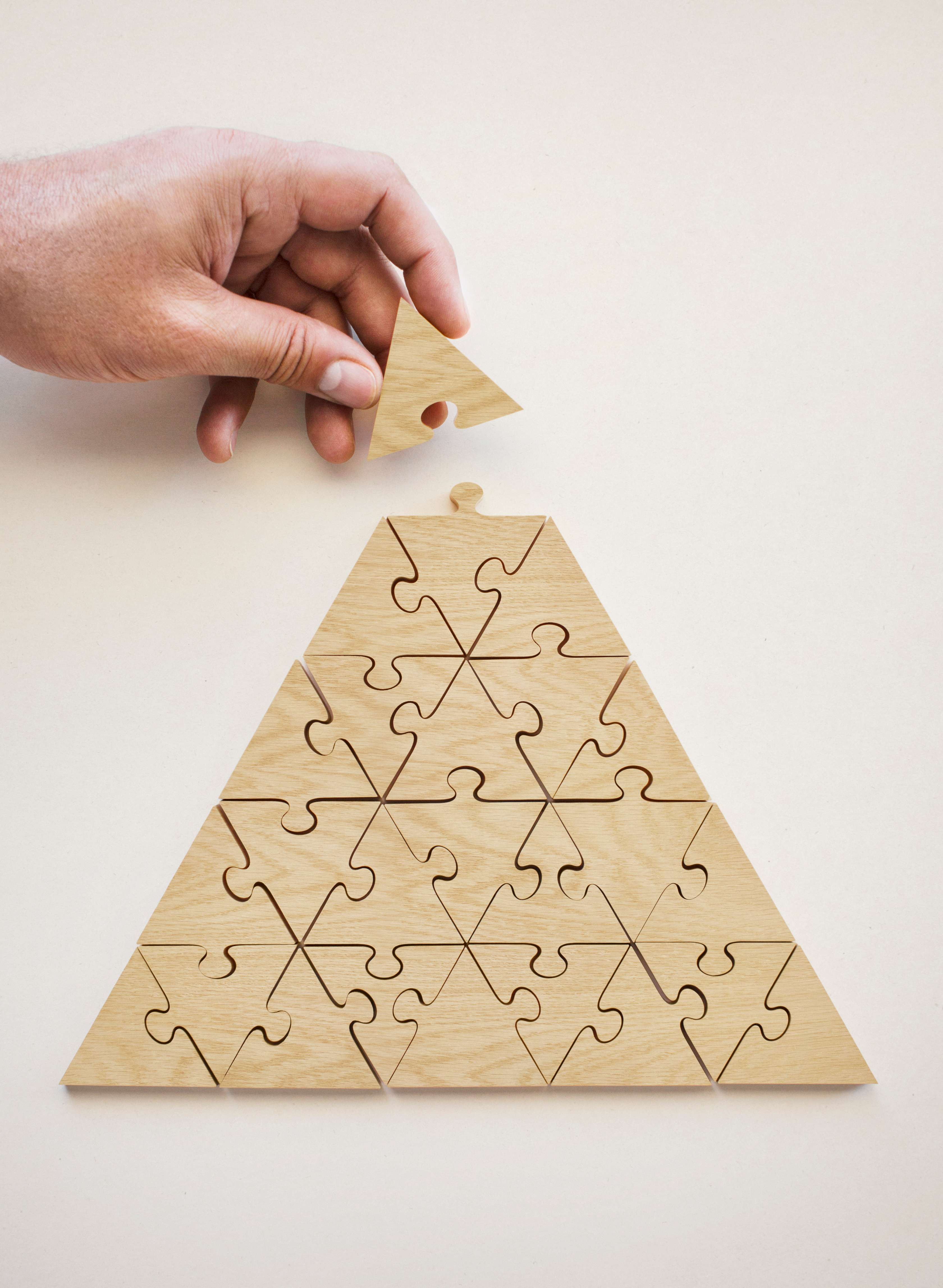 Allianz Pension Partners – Hand vollendet Pyramidenpuzzle